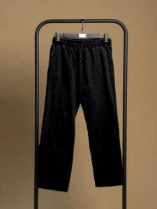 BLACK JEANS with Belt