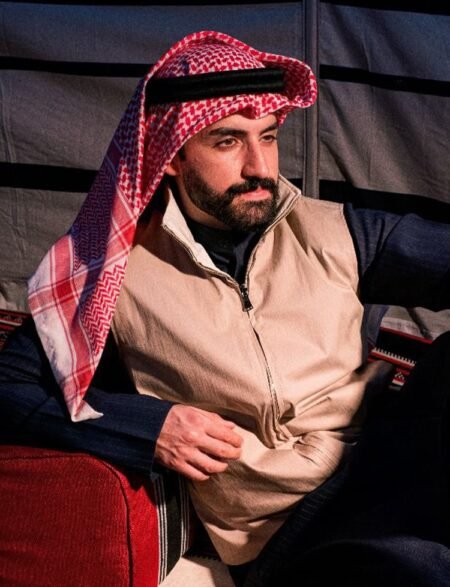 Two-sided vest, camel and beige